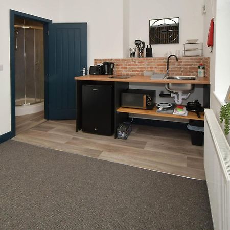 Stay At Shobnall Road Rooms And Studios Burton Buitenkant foto