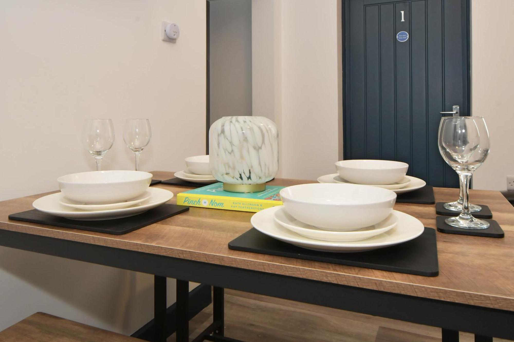 Stay At Shobnall Road Rooms And Studios Burton Buitenkant foto